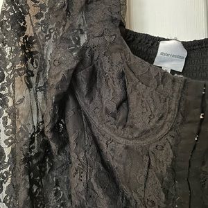 Cativo black lace top